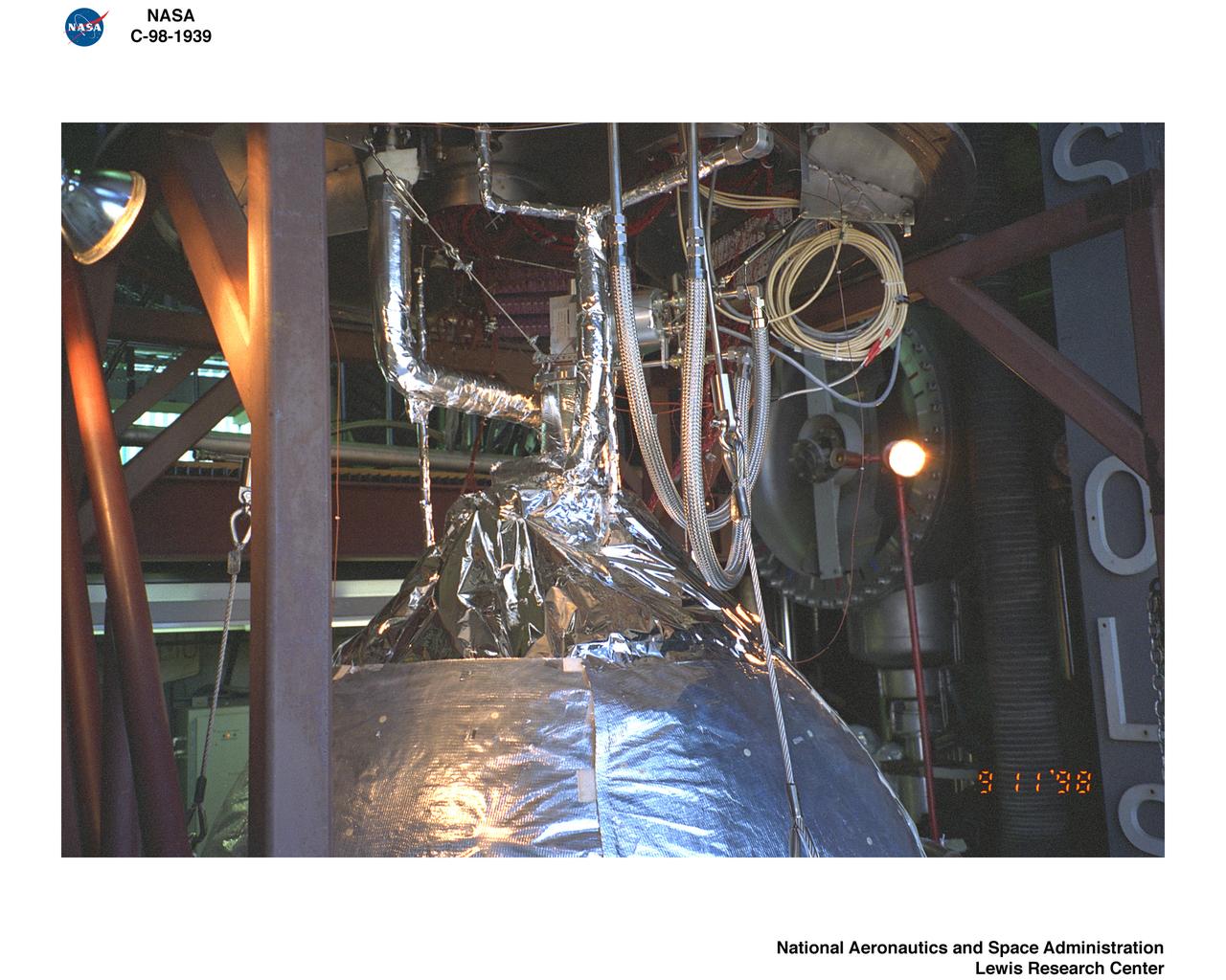 HYBRID THERMAL CONTROL TESTING AT THE SUPPLEMENTAL MULTI LAYER INSULATION RESEARCH FACILITY - SEE ALSO C-1998-1907 THRU C-1998-1922