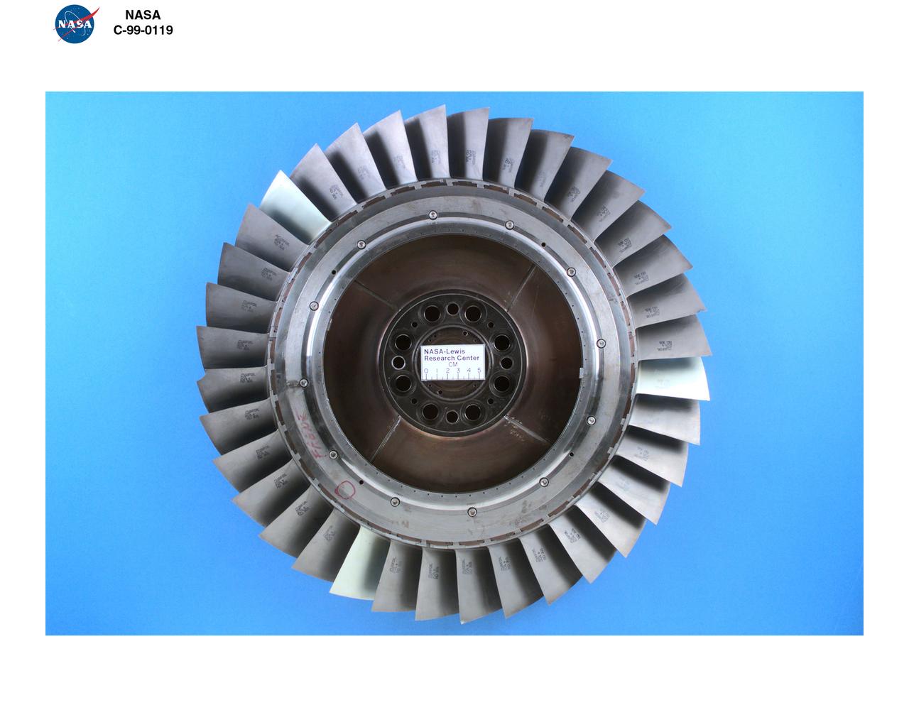 DAMAGED ROTOR 37 BLADES SINGLE STAGE COMPRESSOR FACILITY