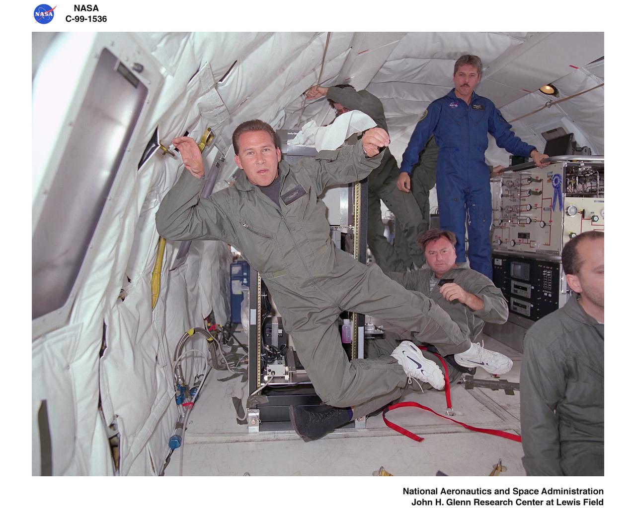 OIL IMMERSION EXPERIMENT RACK