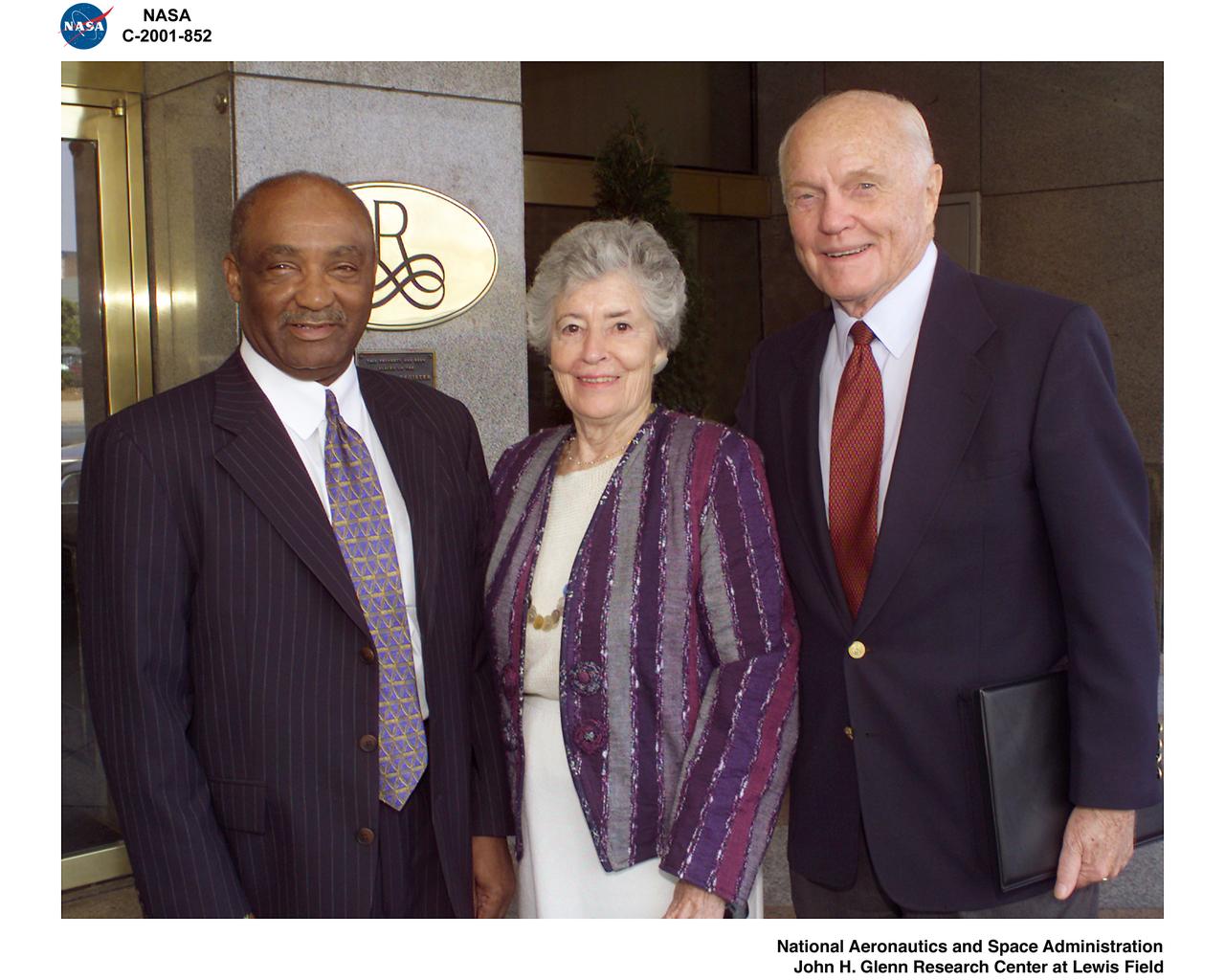 NASA JOHN H GLENN RESEARCH CENTER DIRECTOR DONALD CAMPBELL - ANNIE GLENN - JOHN GLENN AT THE GREATER CLEVELAND GROWTH ASSOCIATION MEETING