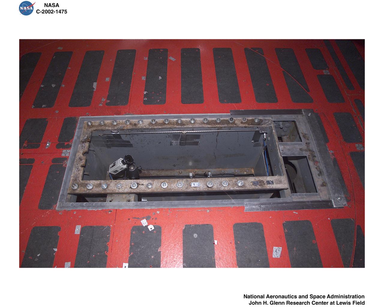 RAYTHEON HORIZONTAL TAIL SECTION