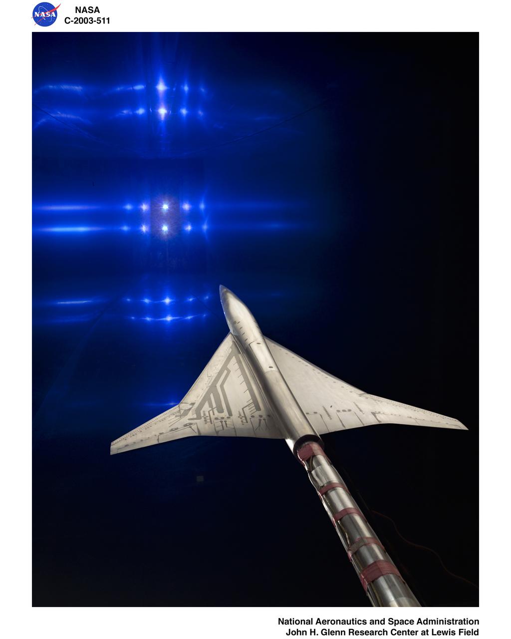 NASA GLENN/NASA LANGLEY LOADS COMPARISON TEST WITH 6 COMPONENT FORCE/MOMENT BALANCE AND 1.7% HIGH SPEED RESEARCH MODEL 5.l in the 10x10 supersonic wind tunnel