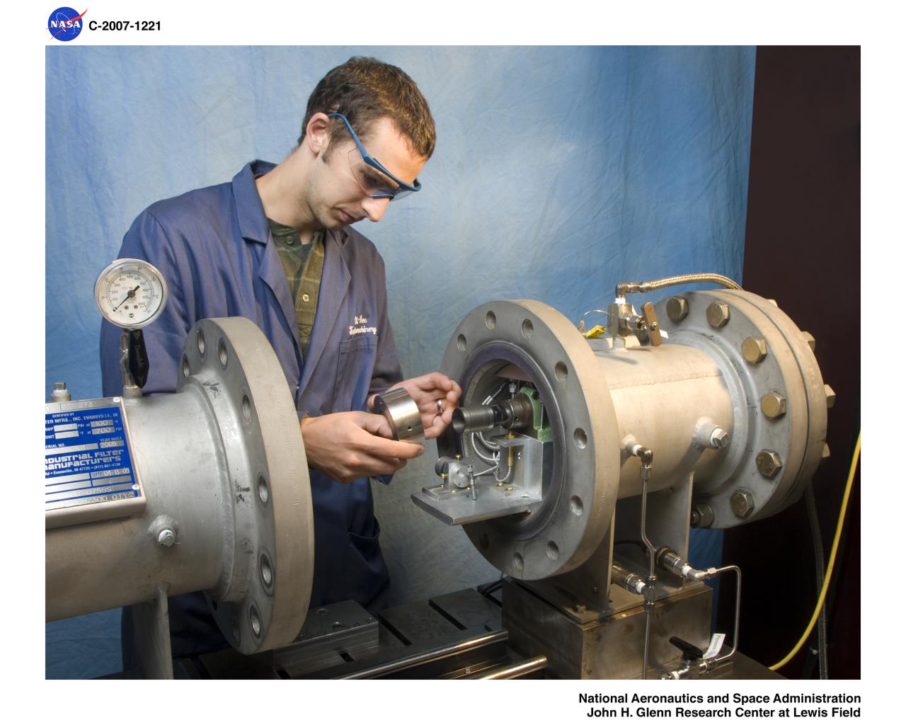 Oil-Free High-Pressure Journal Bearing Test Rig