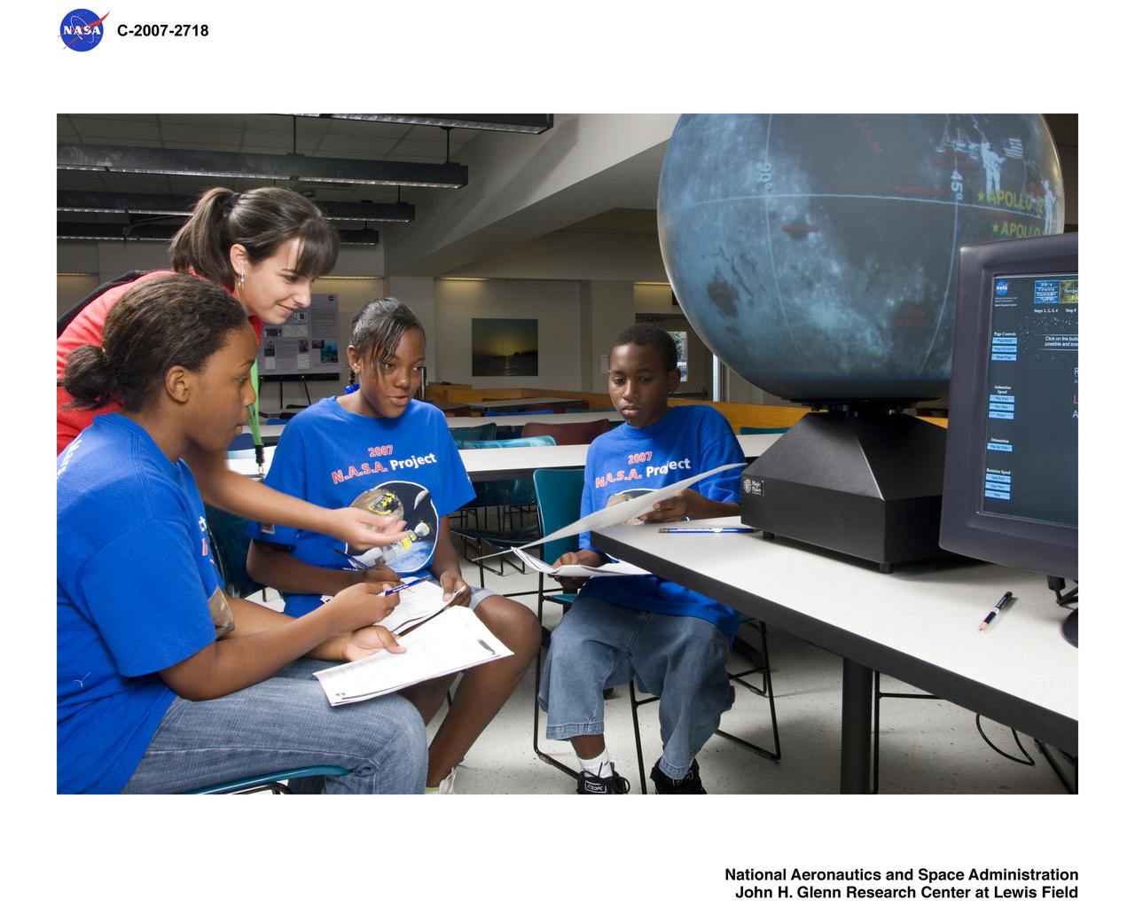 New Approach to Self Achievement (N.A.S.A.) Project Students learn about the geology of the Moon at the Aerospace Education Center Return to the Moon Discovery Path Lunar Locations Module