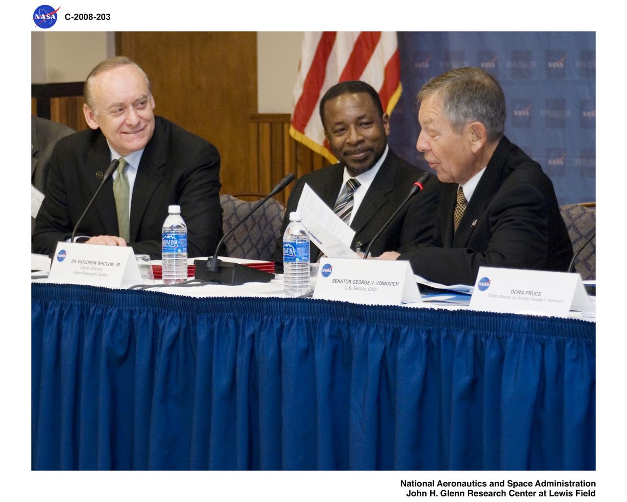 Visit to Glenn Research Center by United States Senator George Voinovich and Ohio Lieutenant Governor Lee Fisher