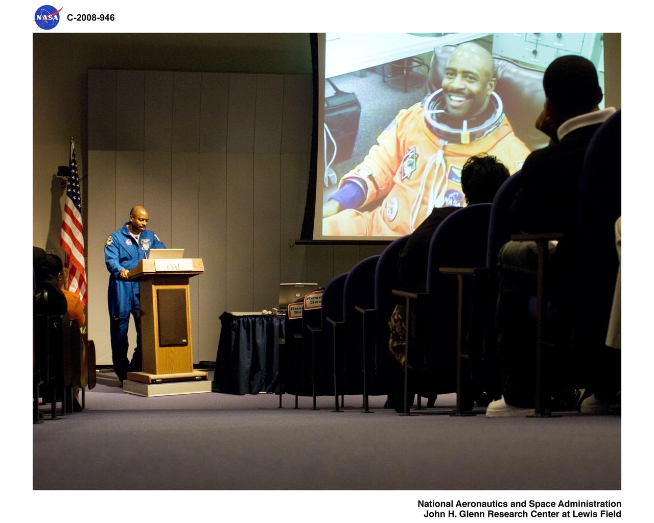 Astronaut Leland Melvin