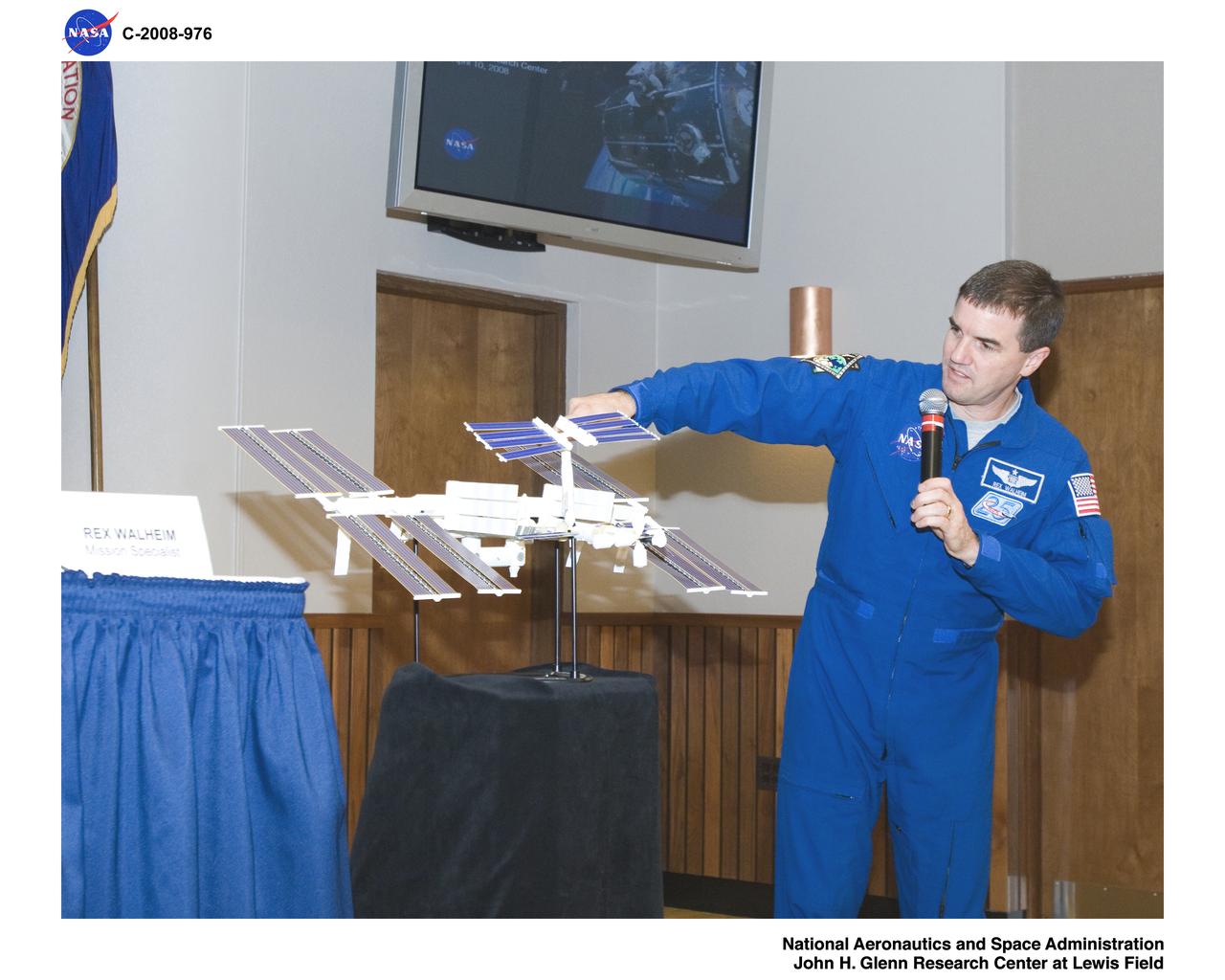 All Hands Meeting with STS-122 Crew Members