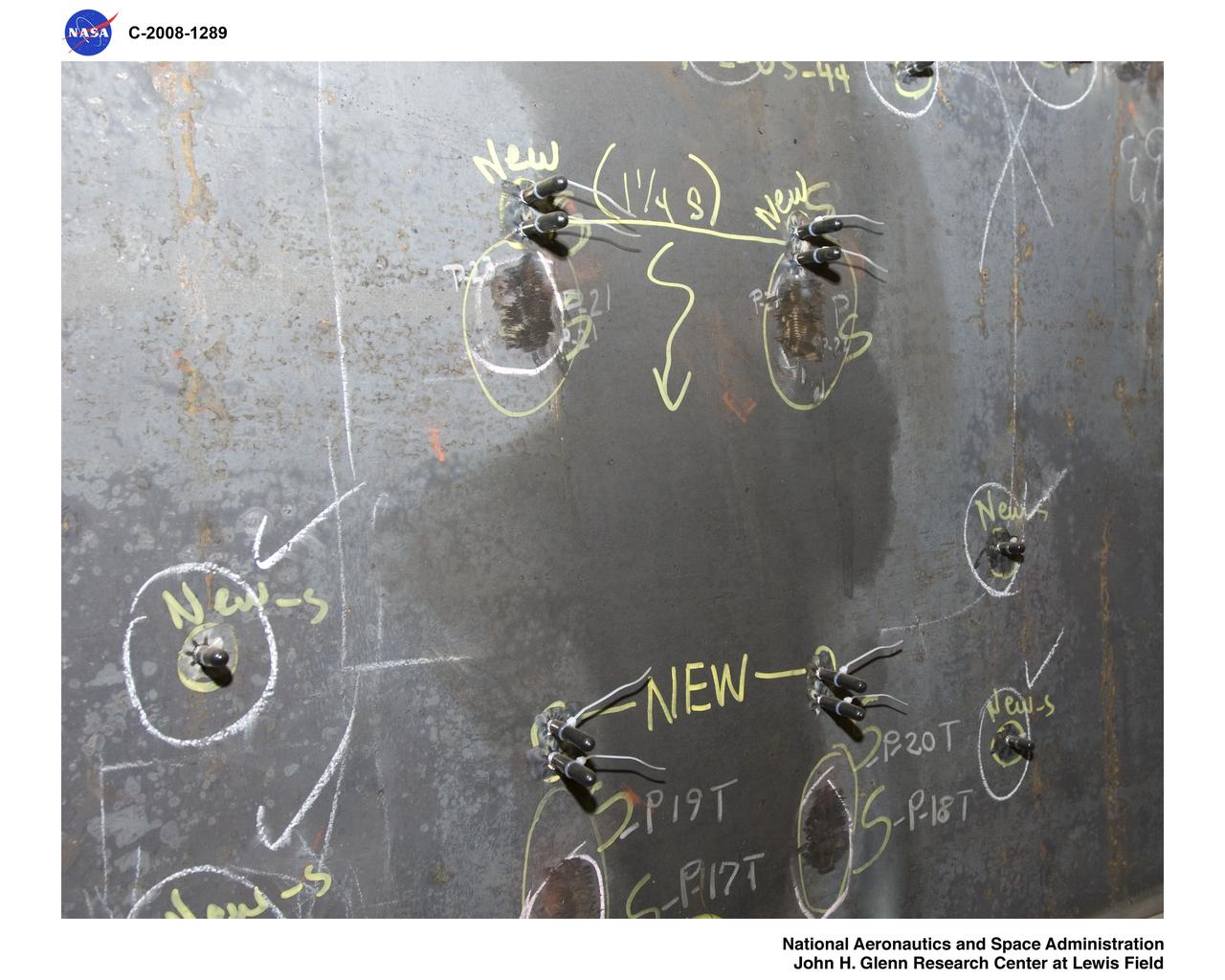 Ballast can installation into Ares 1-X Segment US-7