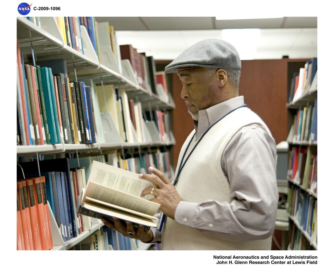 Logistics and Technical Information Division (LTID) Website home page photographs of Library