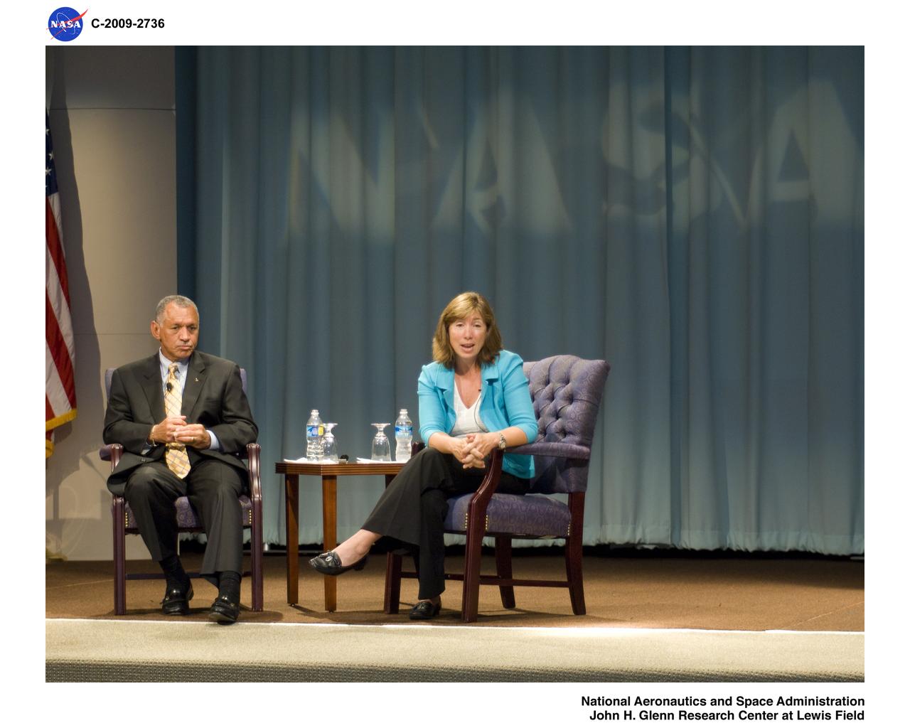 Visit to Glenn Research Center at Lewis Field by NASA Administrator and Deputy Administrator