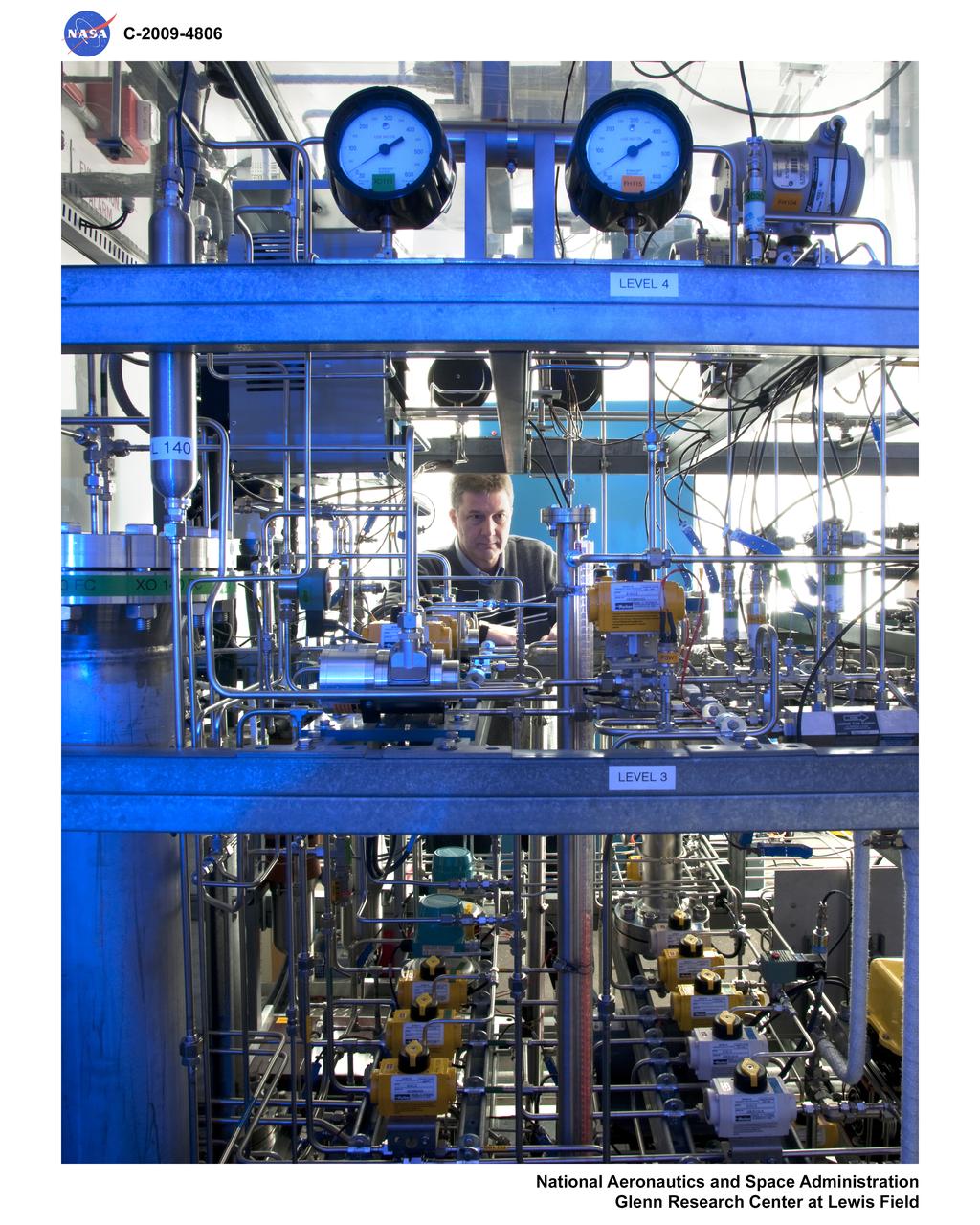 Closed-Loop Regenerative Fuel Cell Rig