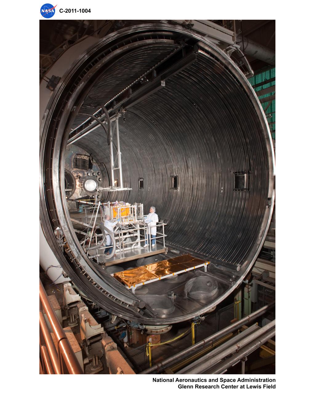 Flight hardware inside the tank, with and without people