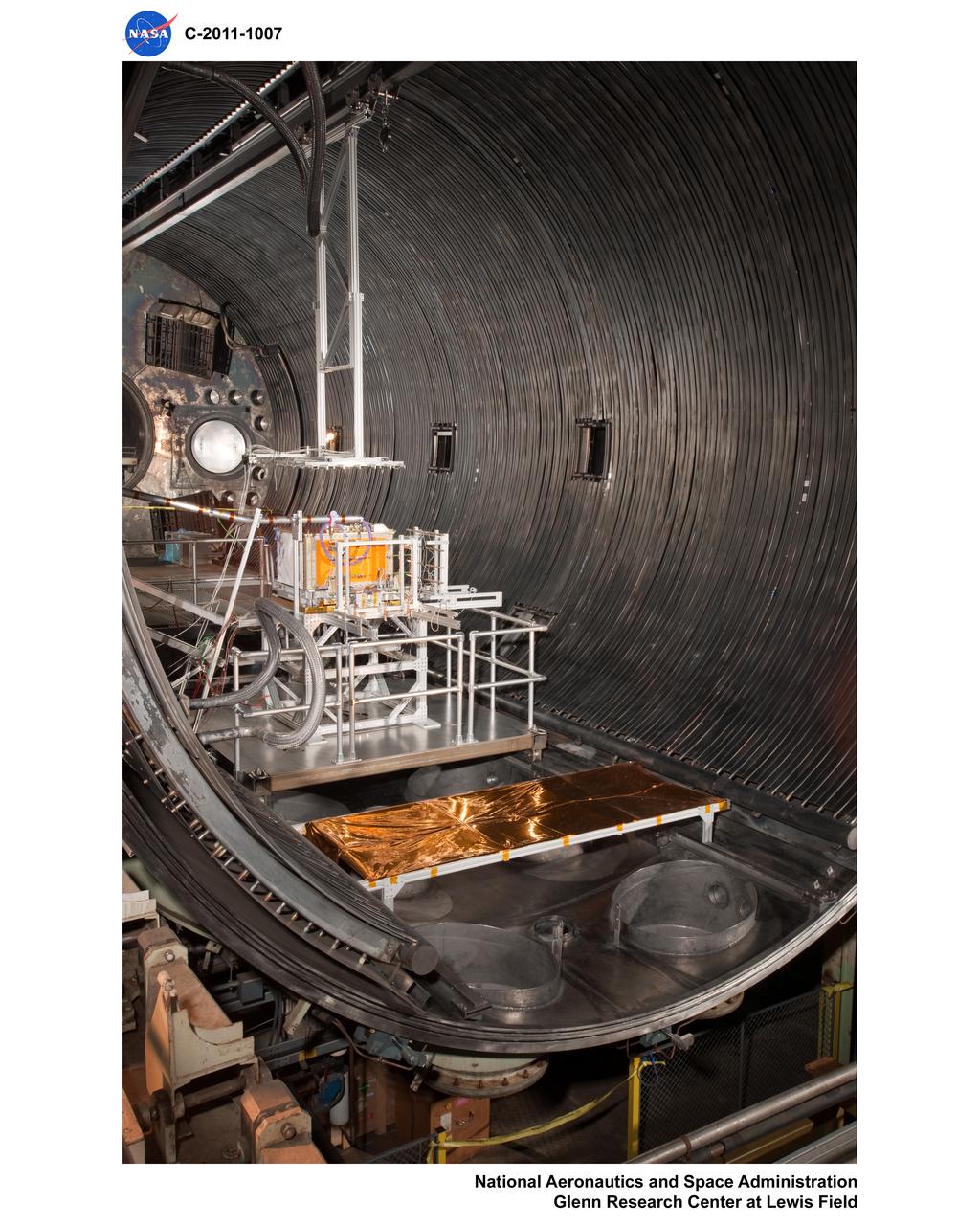 Flight hardware inside the tank, with and without people