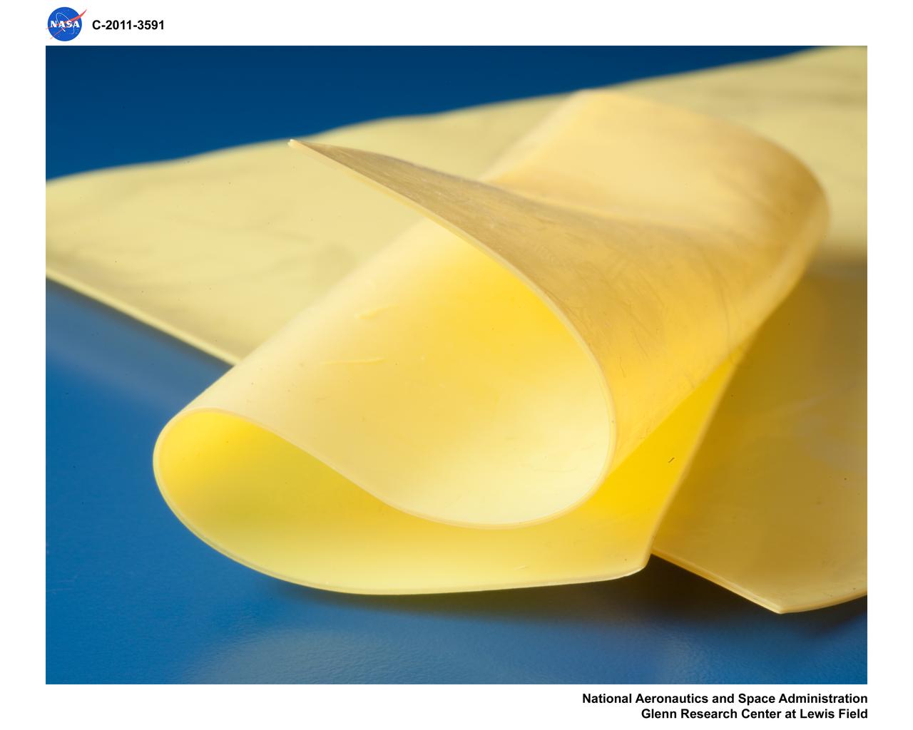 Polimide Aerogel Film