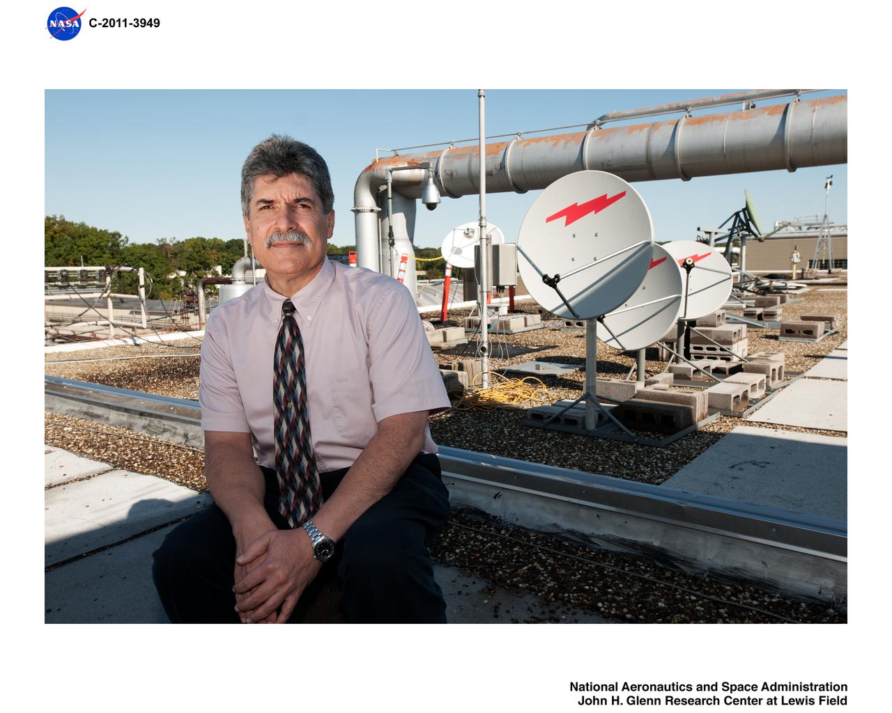 Environmental Portrait of the Antenna and Optical Systems Branch Chief