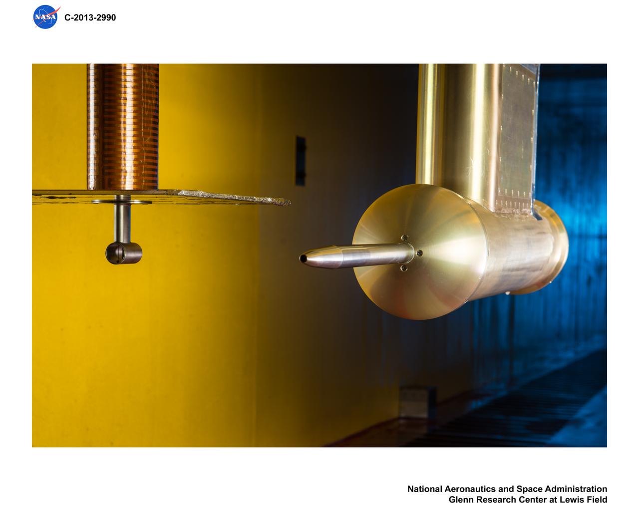 Isokinetic and Multi Wire Probes in the Icing Research Tunnel, IRT, Test Section