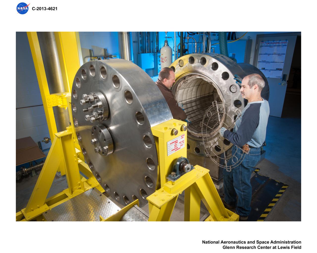 Glenn Extreme Environments Rig, GEER, Test Chamber, recreate Venus conditions on Earth, photos of insulation construction progress