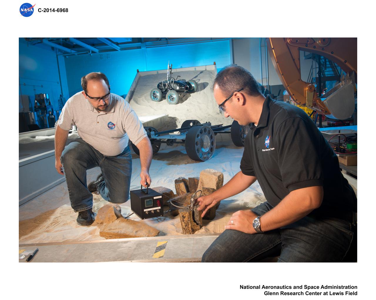 Shape Memory Alloy Rock Splitters, SMARS