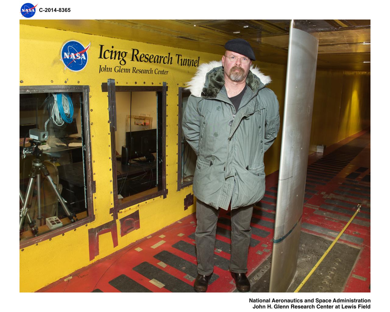 Visit to Glenn Research Center by Television Personality Jamie Hyneman