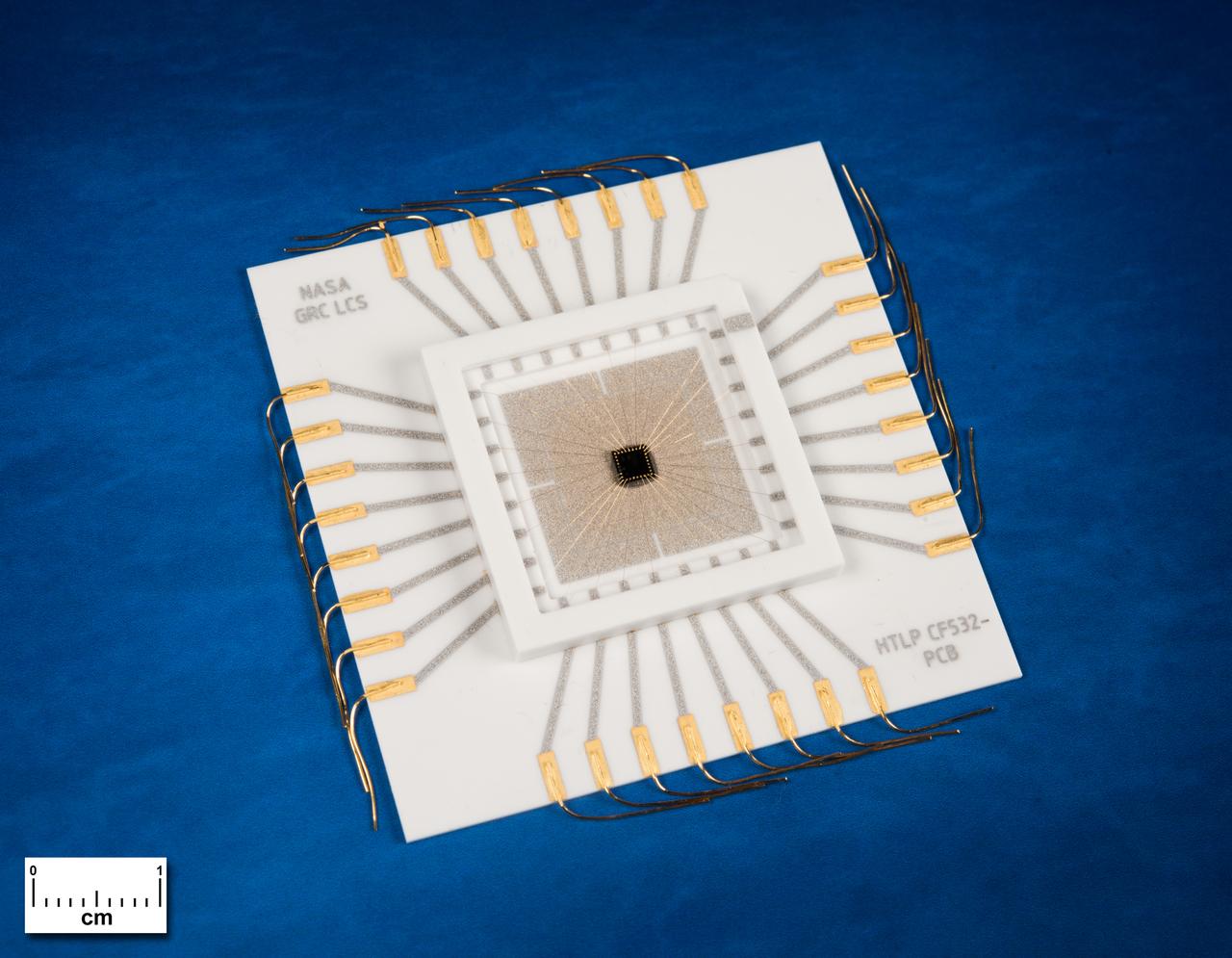 Silicon Carbide, SiC wafer v8.1 OpAmp Chip in Co-fired Alumina Package for High-temperature Application