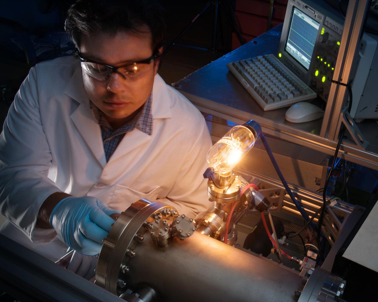 Glenn's Extreme Environment Rig, GEER Mass Spectrometer