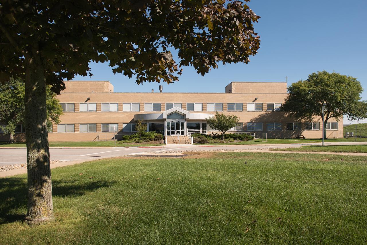 Materials and Structures Laboratory, Building 49
