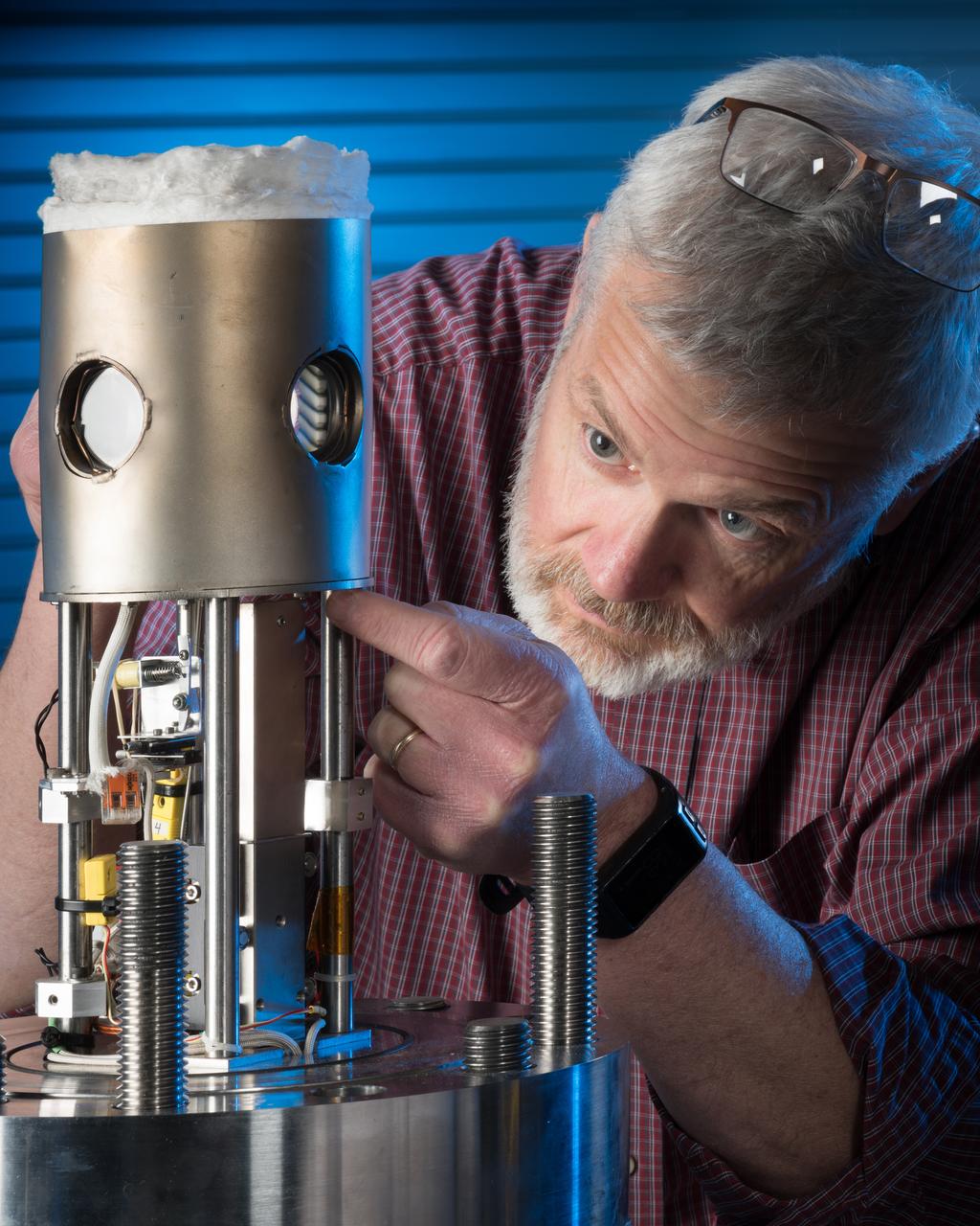 High Pressure Microgravity Combustion Experiment, HPMC,  subjects liquid fuel droplets to high pressures and temperatures to study the ignition process in engine conditions, with a goal of improving fuel efficiency. In this configuration, the experiment is capable of testing droplet combustion at up to 100 atm of pressure, testing the droplet deployment system, which inserts the fuel droplet into the experiment.