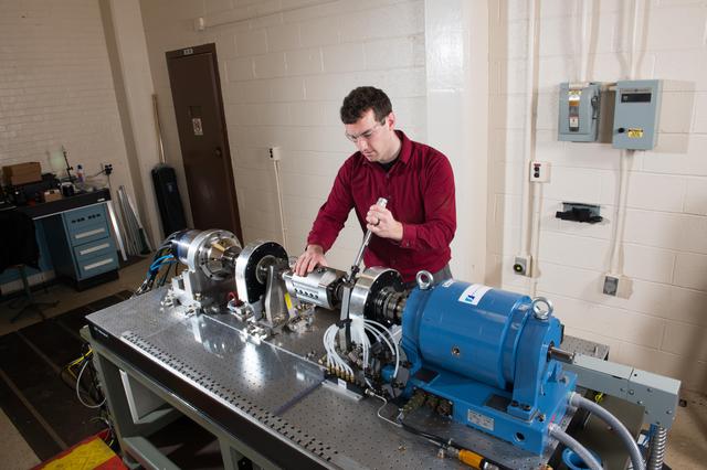 NASA image: NASA High Efficiency Megawatt Motor, HEMM