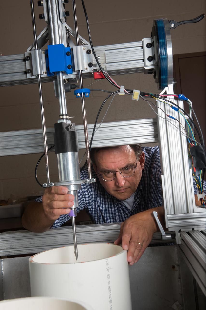 Ultrasonic Teeth for Lunar Bucket Excavation