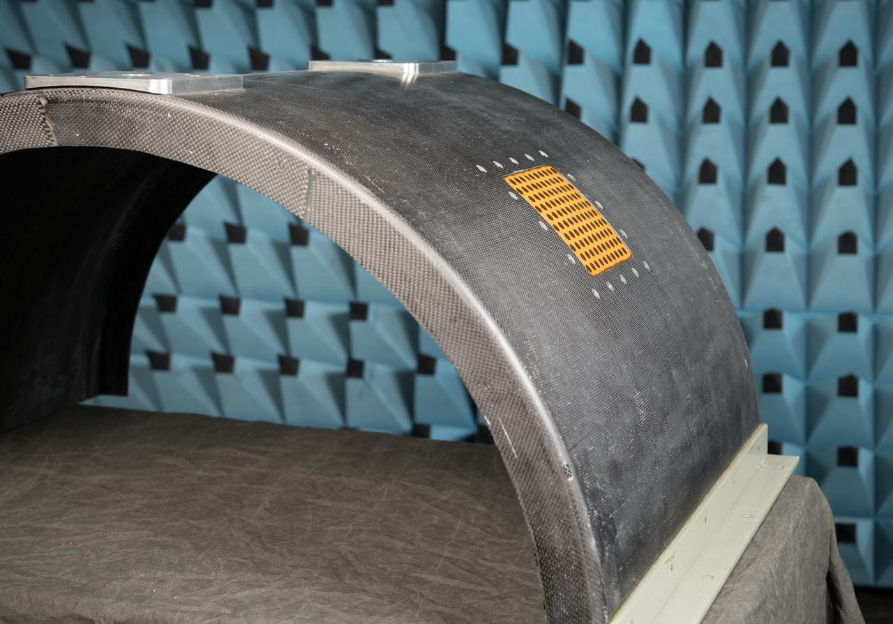 Curved Confocal Lightweight Antenna Structures for Aeronautical Communications Technologies, CLAS-ACT, Phased Array Antenna on Mock Carbon Fiber Fuselage 