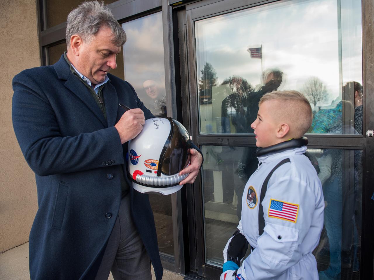 Orion Spacecraft Arrives in Ohio Aboard the Super Guppy at Mansfield Lahm Airport, Orion Program manager Mark Kirasich