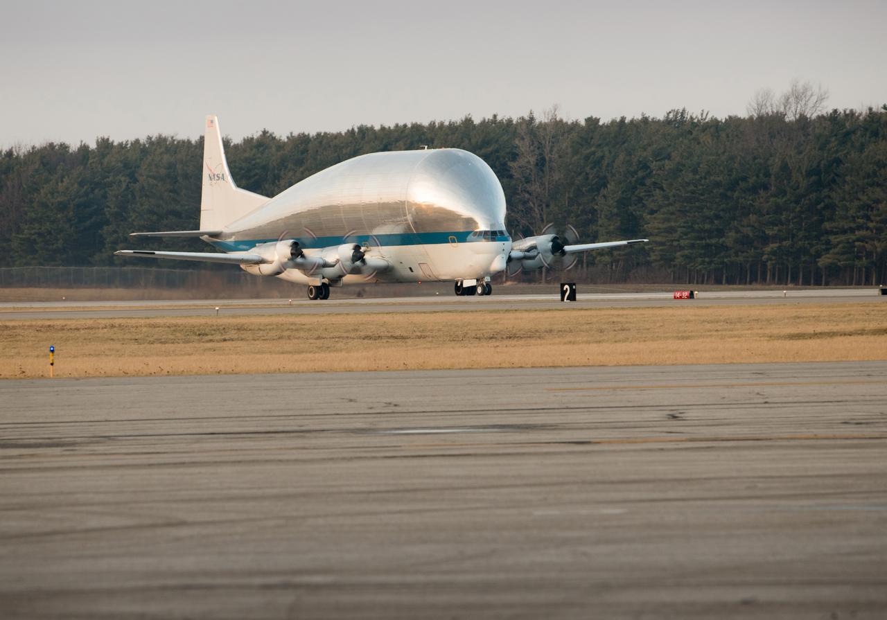 Orion - EM-1 - Artemis Spacecraft Arrival at Mansfield Lahm Airport on board the Super Guppy Aircraft, Transportation to Plum Brook Station and Installation in the Space Environment Complex, SEC Thermal Vacuum Chamber