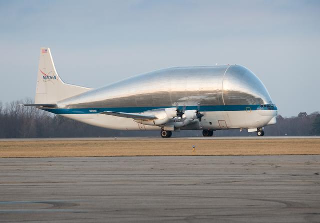 Orion - EM-1 - Artemis Spacecraft Arrival at Mansfield Lahm A...