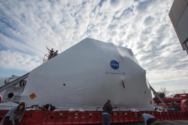 Orion - EM-1 - Artemis Spacecraft Arrival at Mansfield Lahm A...
