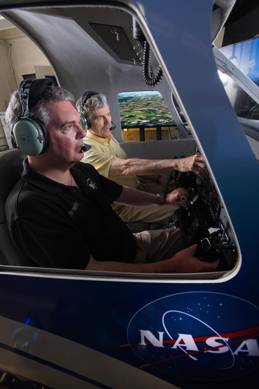 NASA Glenn Flight Simulator Laboratory