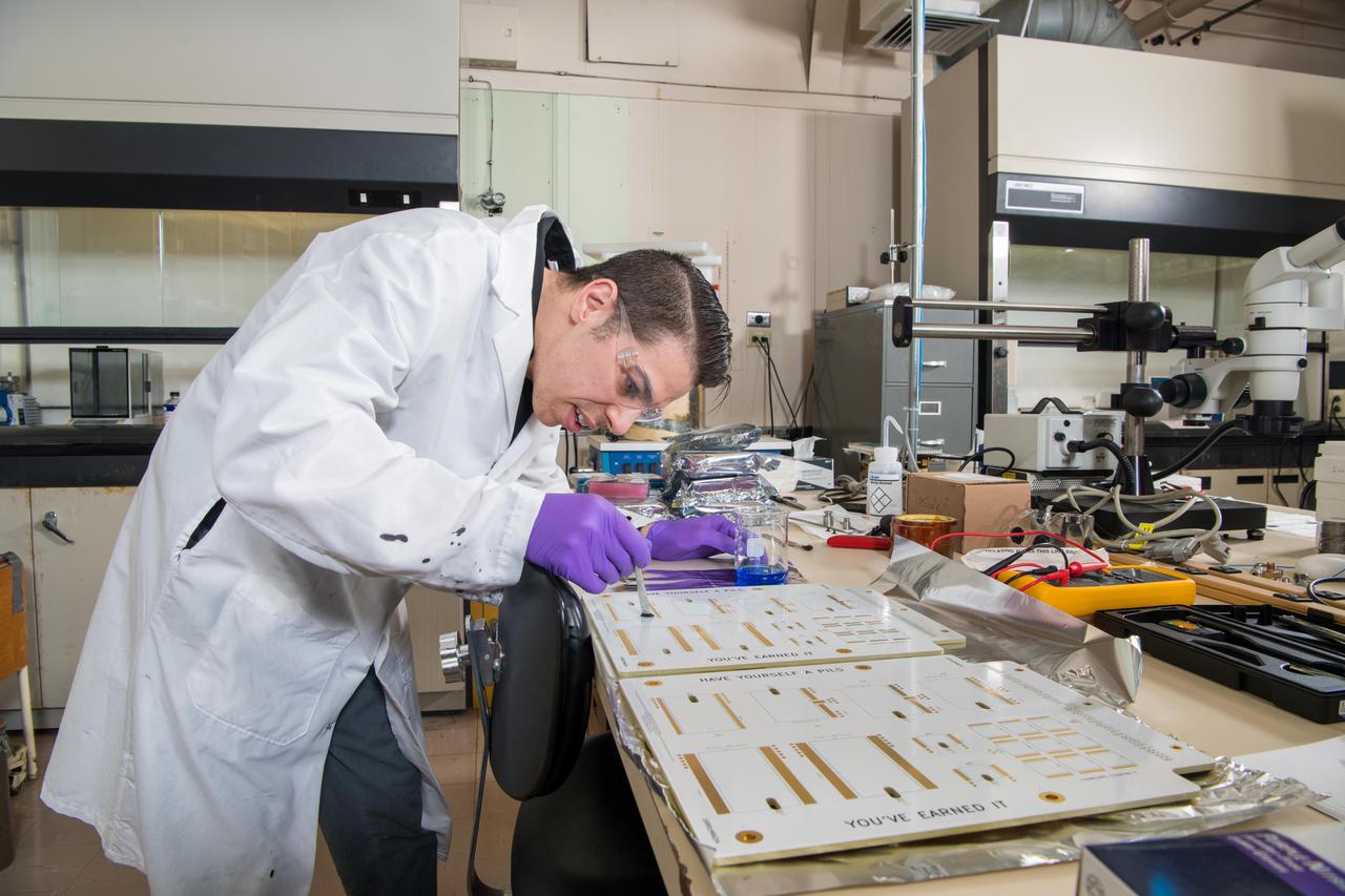 Photovoltaic Investigation on the Lunar Surface – PILS