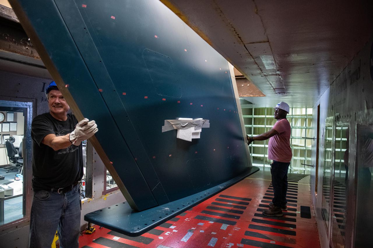 CRM Full Chord Installation and Test Documentation Photos, Icing Research Tunnel