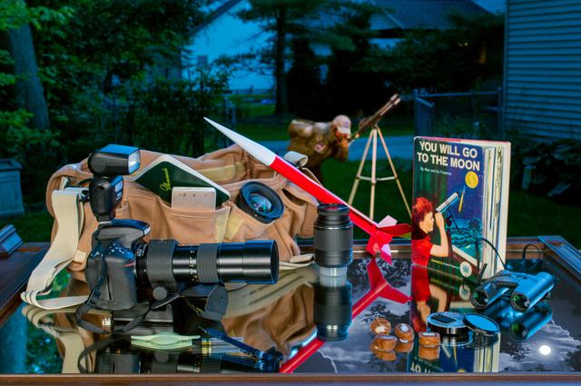 NASA image: NASA Moon Kit