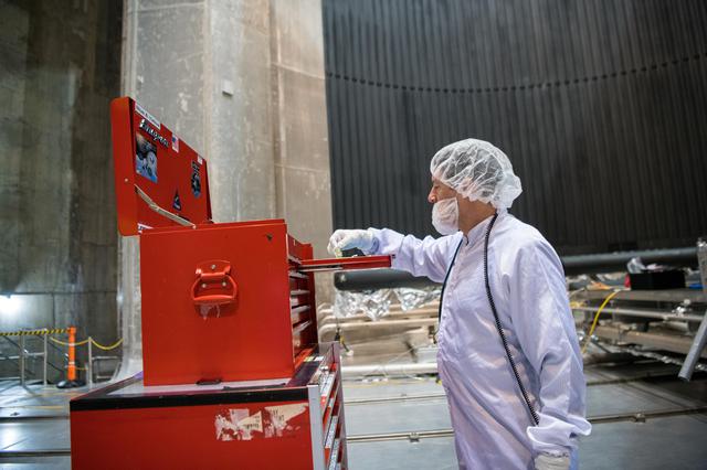 NASA image: Day In The Life of Artemis Employees