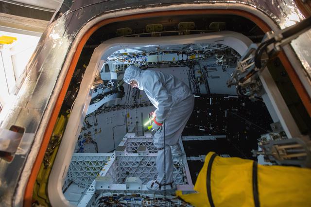 NASA image: Day In The Life of Artemis Employees