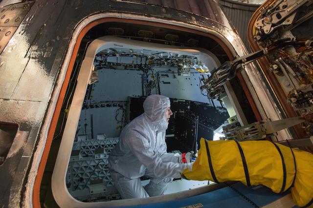 NASA image: Day In The Life of Artemis Employees