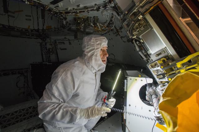 NASA image: Day In The Life of Artemis Employees