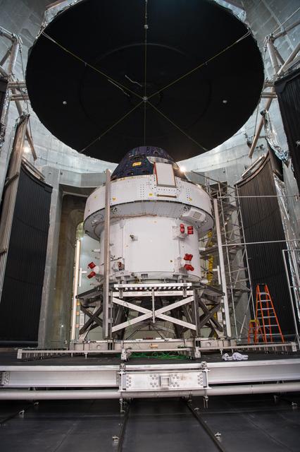 NASA image: Day In The Life of Artemis Employees