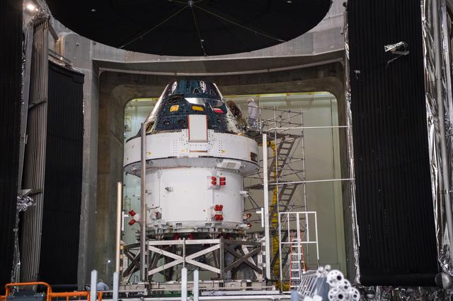 NASA image: Day In The Life of Artemis Employees