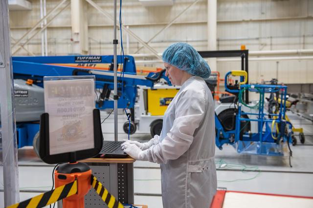 NASA image: Day In The Life of Artemis Employees