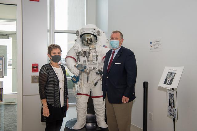 NASA image: Visit to GRC by the Deputy Administrator, James Morhard