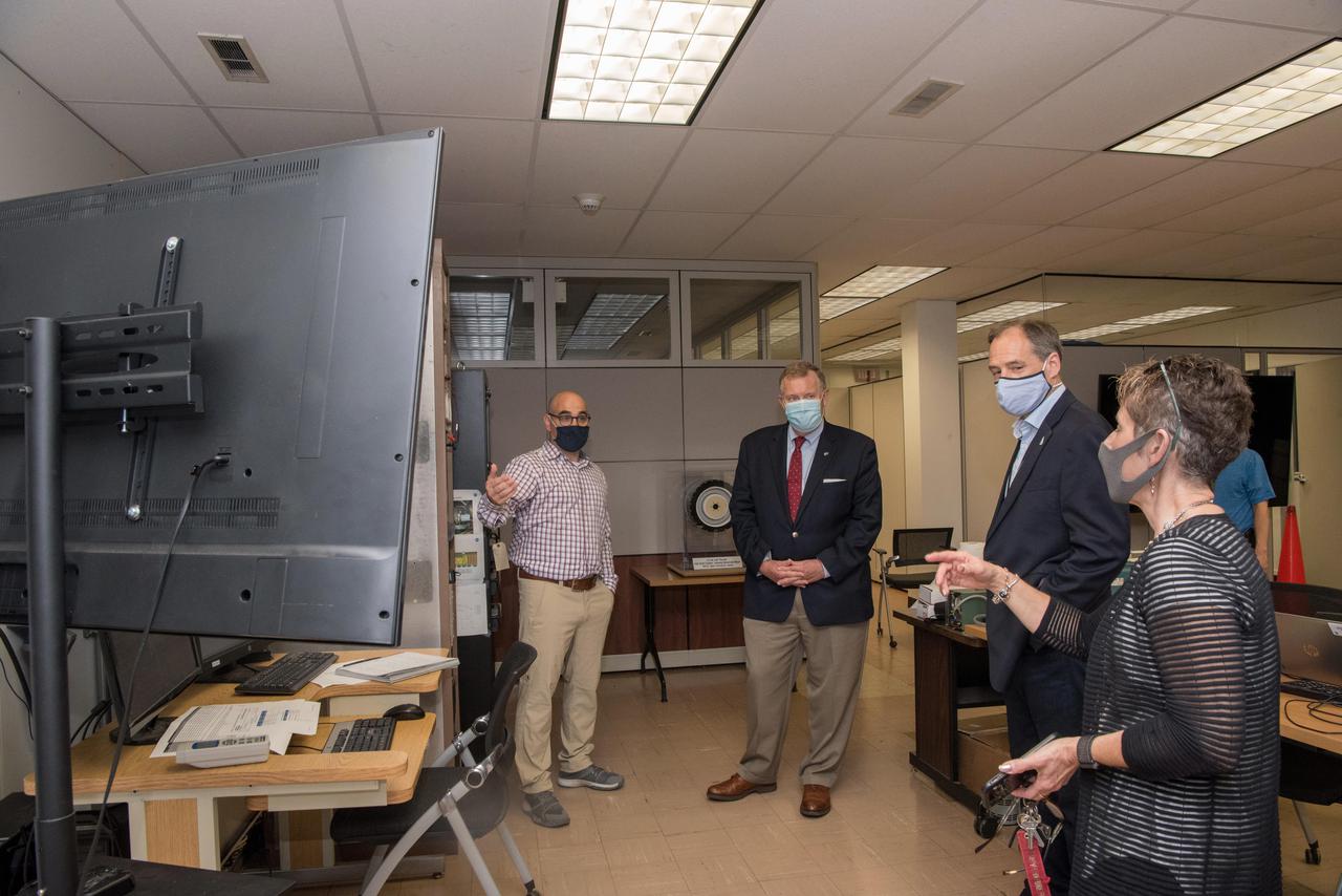 Visit to GRC by the Deputy Administrator, James Morhard