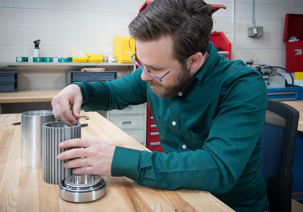Assembly of a 20kW Electric Kokomotor for the SUbsonic Single Aft eNgine, SUSAN, 25% Flight Research Vehicle
