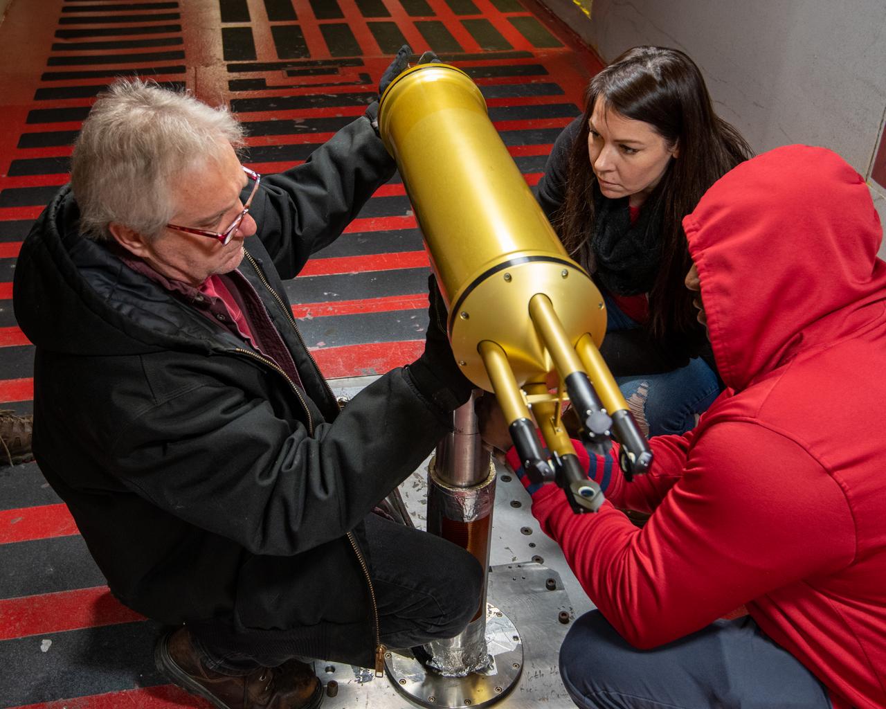 Installation of the 2D-S (2-Dimensional Stereo) optical array probe made by Stratton Park Engineering Company (SPEC)