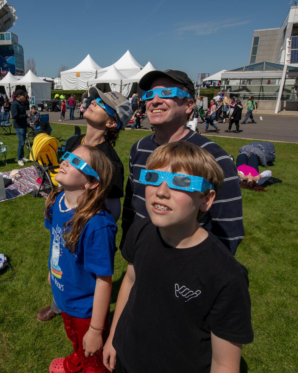 Event attendees view the eclipse. NASA Glenn Research Center and the Great Lakes Science Center hosted a three-day celestial celebration in downtown Cleveland, OH. This free, outdoor, family-friendly science and arts festival will feature free concerts, performances, speakers, and hands-on science activities with community partners. A total solar eclipse swept across a narrow portion of the North American continent from Mexico’s Pacific coast to the Atlantic coast of Newfoundland, Canada. A partial solar eclipse was visible across the entire North American continent along with parts of Central America and Europe. 